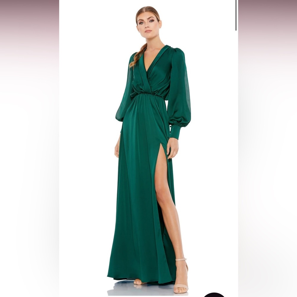 NWT MAC DUGGAL Faux Wrap Gown Deep Emerald Green Formal Elegant Size 6 Long